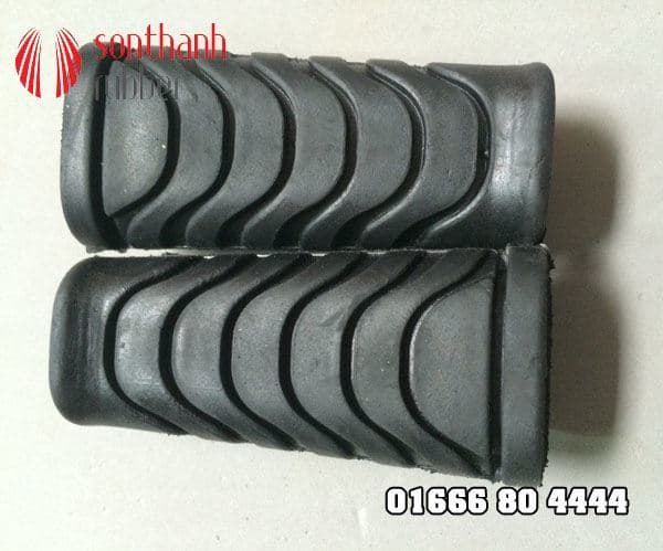 Để chân xe máy