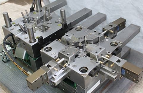 Khuôn thiết bị máy móc