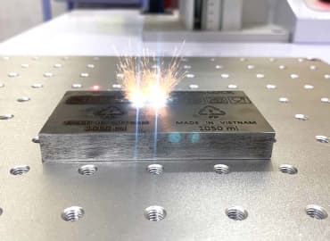 Gia công điêu khắc laser