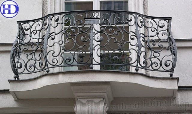 Ban công sắt mỹ thuật
