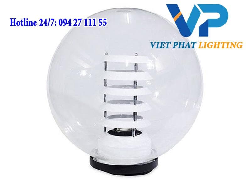 Đèn sân vườn cầu trong
