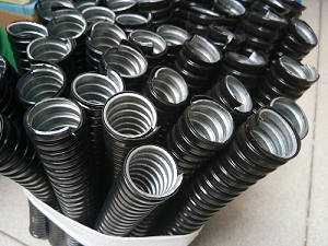 ống ruột gà lõi thép