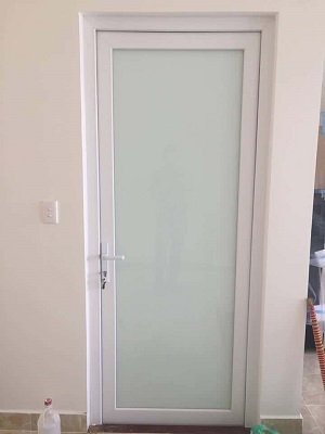 Cửa nhựa lõi thép 1 cánh