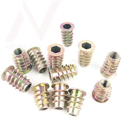 Ốc cấy có tai