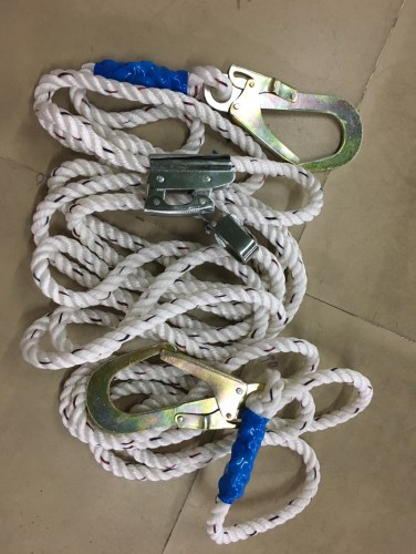 Dây di chuyển có khóa hãm