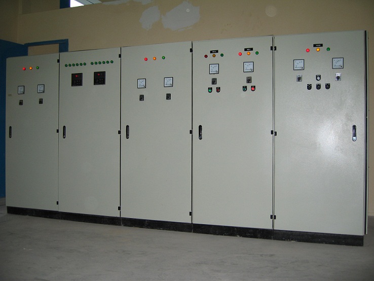 Tủ điều khiển