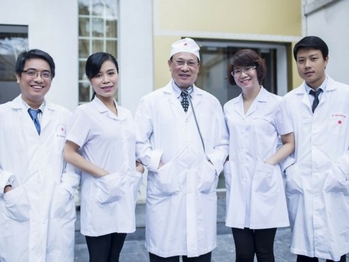 May đồng phục bệnh viện