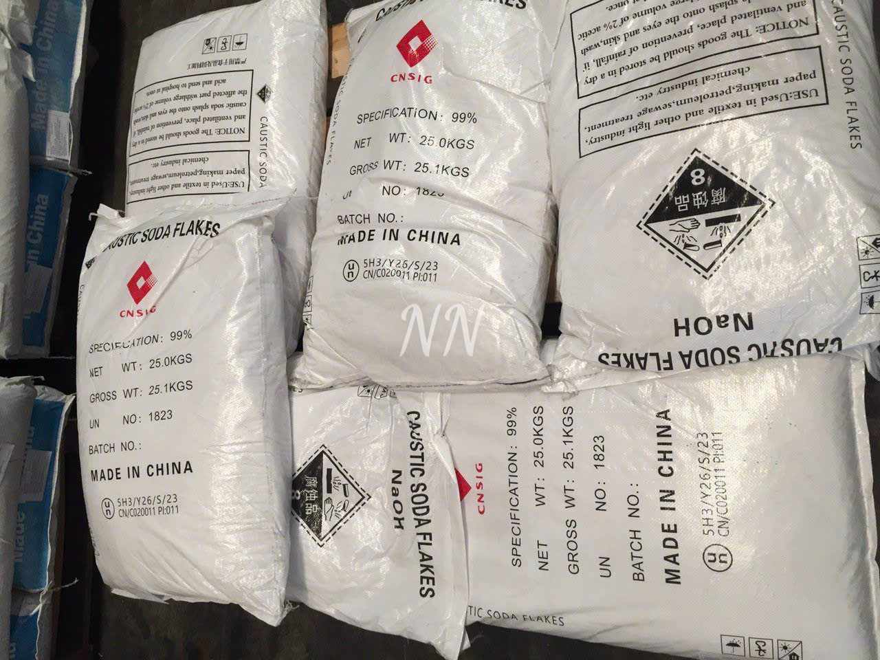 Xút vảy NaOH 99%