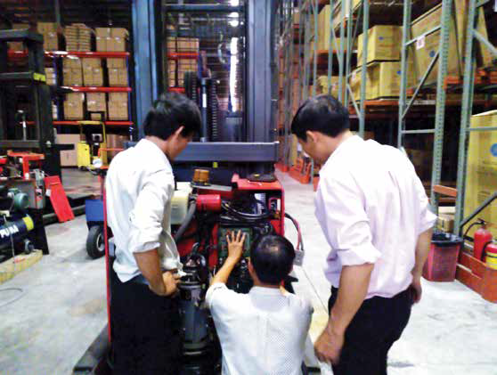 Sửa chữa, bảo trì xe nâng