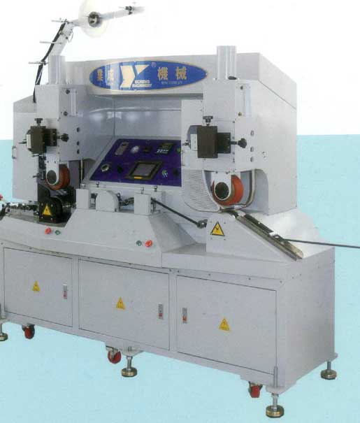 Máy sản xuất khóa kéo chống thấm nước