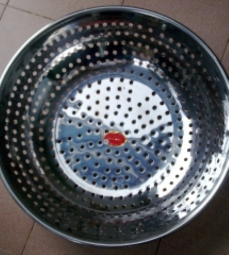 Thau inox đục lỗ