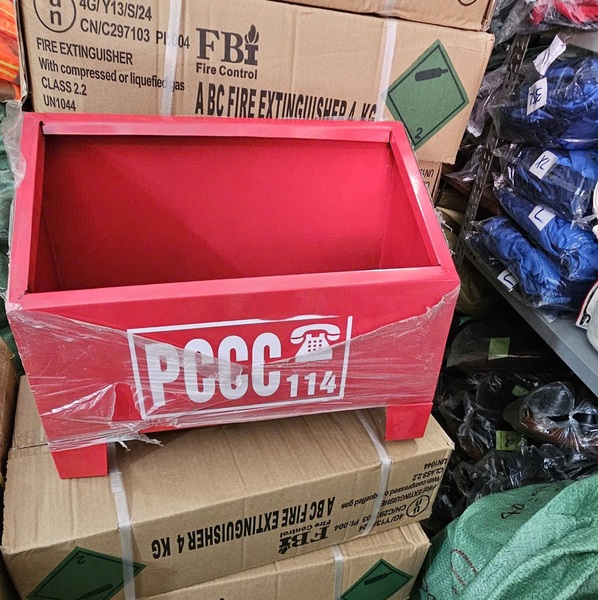 Kệ đựng bình chữa cháy