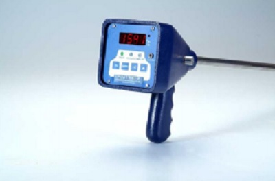 Máy đo nhiệt độ kim loại lỏng cầm tay