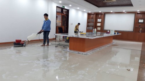 Đánh bóng sàn nhà