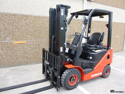 Xe nâng dầu Hangcha 2 tấn