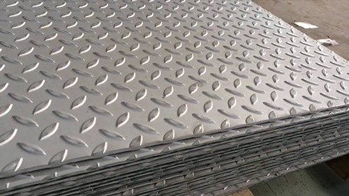 Nhôm tấm chống trượt