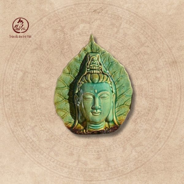 Lá bồ đề mặt Phật
