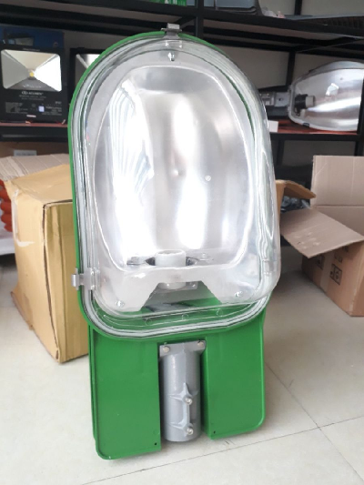 Đèn đường phố cao áp Master
