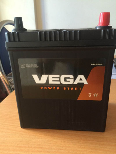 ắc quy Vega