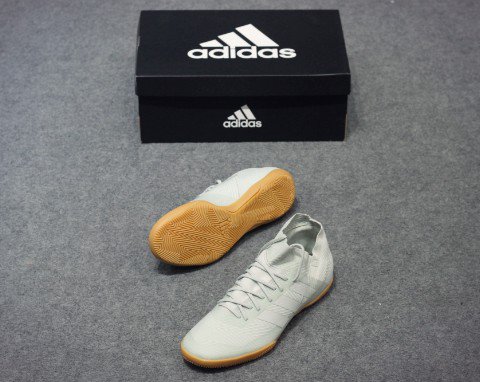 giày Adidas futsal