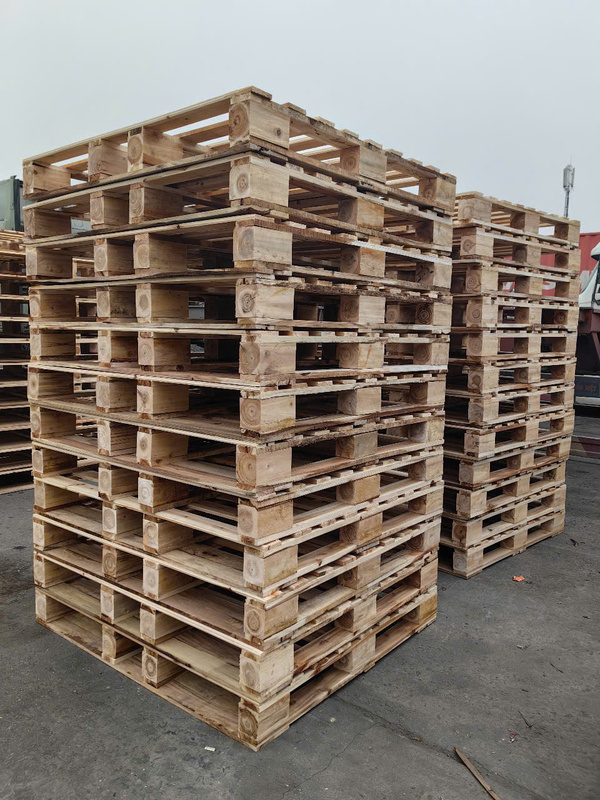 Pallet gỗ kê hàng