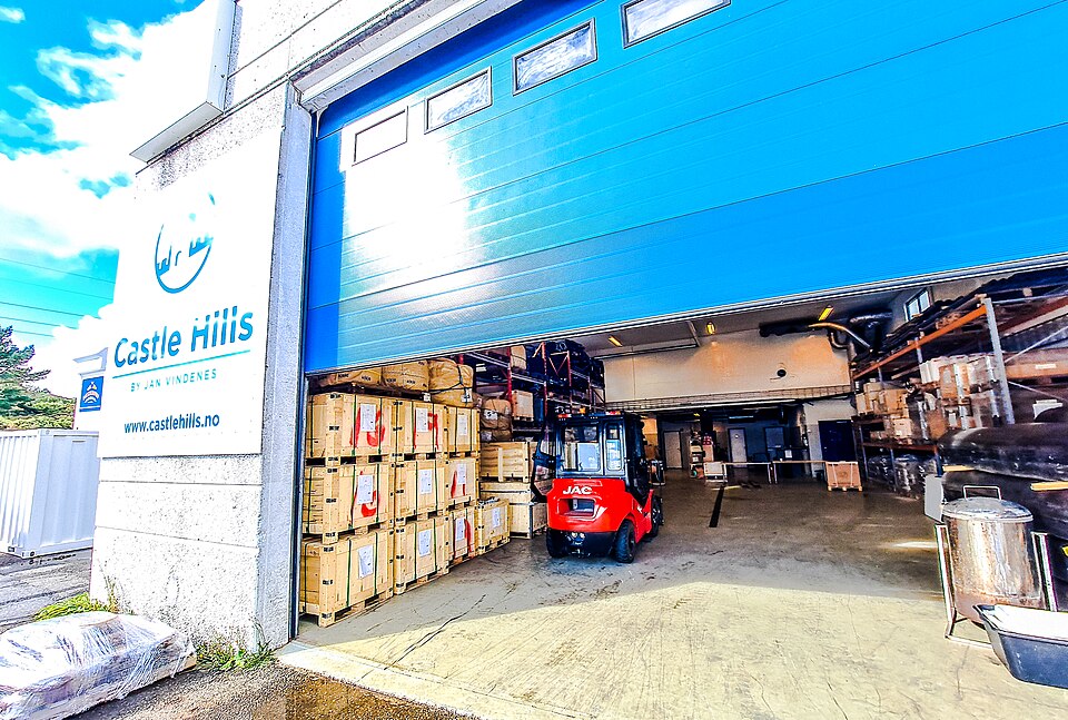 Illustration: How is AI-driven inventory optimization in WMS solving inventory bloat? Illustration: How is AI-driven inventory optimization in WMS solving inventory bloat?