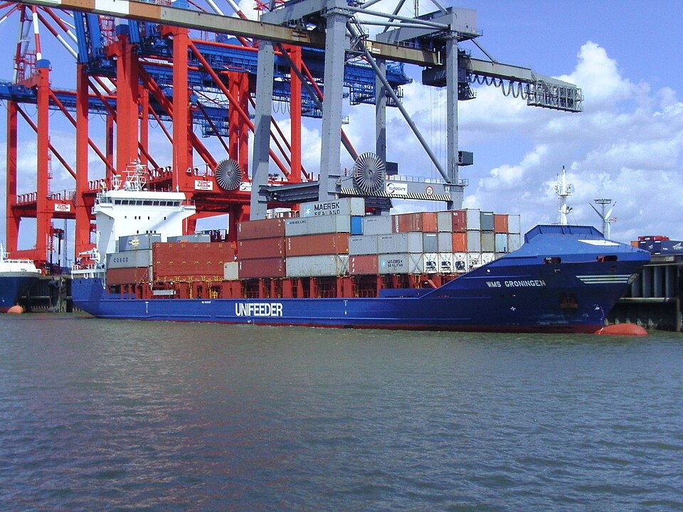 Illustration: Scaling multi-site operations with cloud-based WMS in 2026